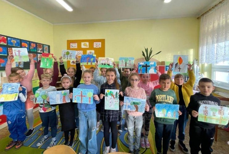 Prace plastyczne uczniów klasy drugiej