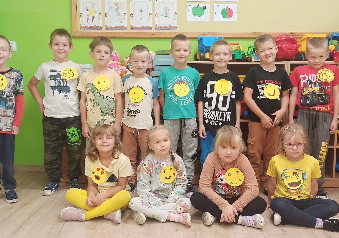 Grafika 1: Dzień Uśmiechu