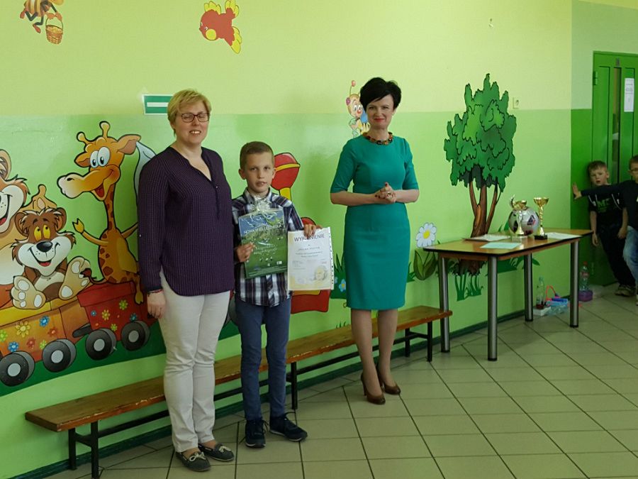  Grafika #0: Konkurs plastyczny "Św. Jan Paweł II na znaczku pocztowym"