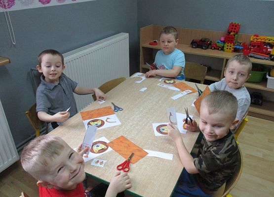 Starszaki przy pracy