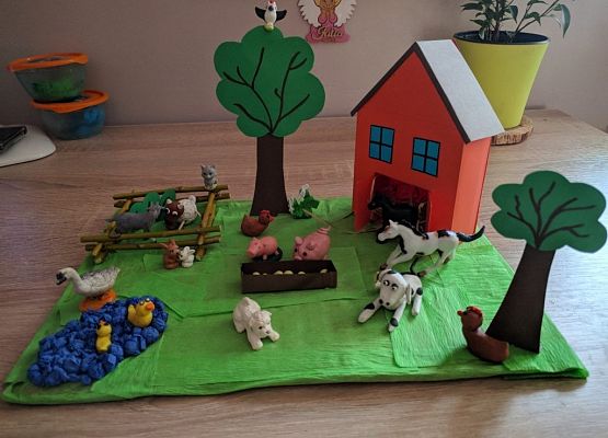 Makieta wiejskiego podwórka