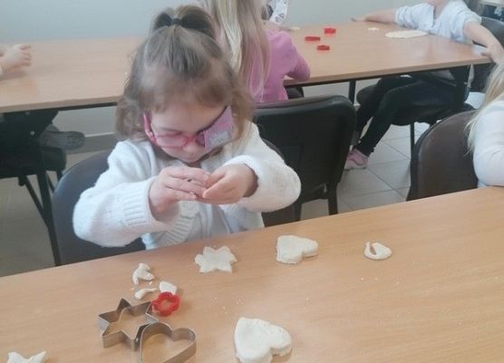 Grafika 9: WESOŁE LABORATORIA