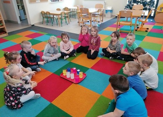 Grafika 17: WESOŁE LABORATORIA