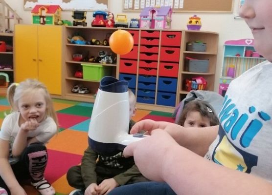 Grafika 24: WESOŁE LABORATORIA