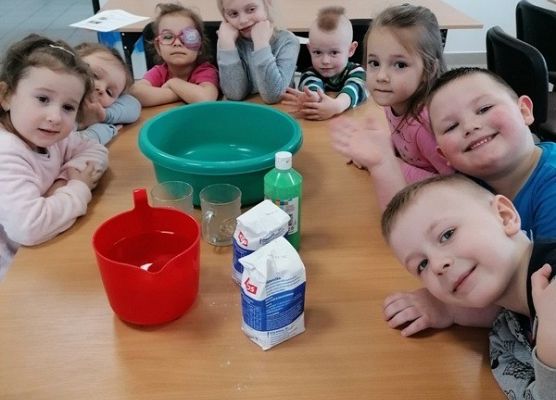 Grafika 37: WESOŁE LABORATORIA