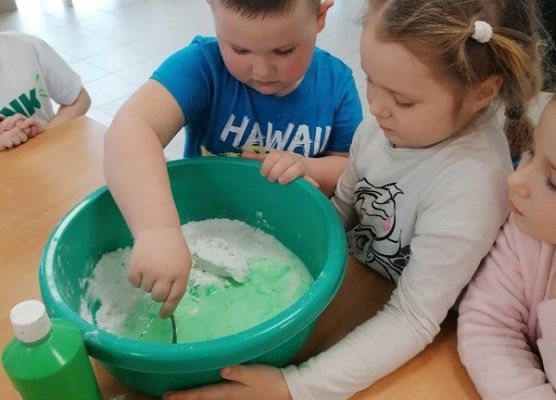 Grafika 38: WESOŁE LABORATORIA