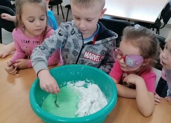 Grafika 39: WESOŁE LABORATORIA