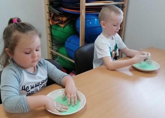 Grafika 43: WESOŁE LABORATORIA