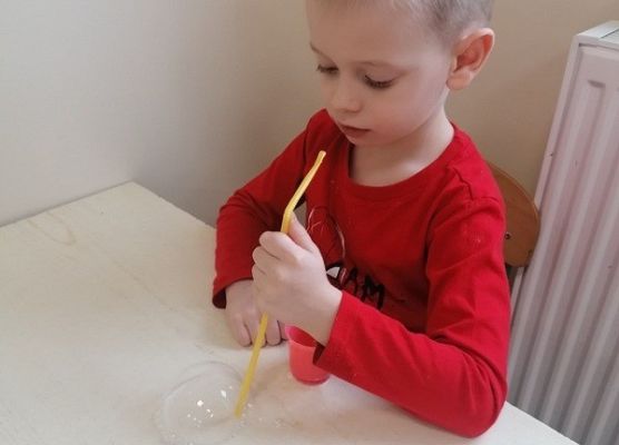 Grafika 49: WESOŁE LABORATORIA