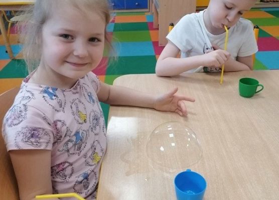 Grafika 52: WESOŁE LABORATORIA