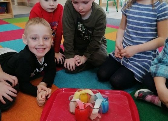 Grafika 3: WESOŁE LABORATORIA