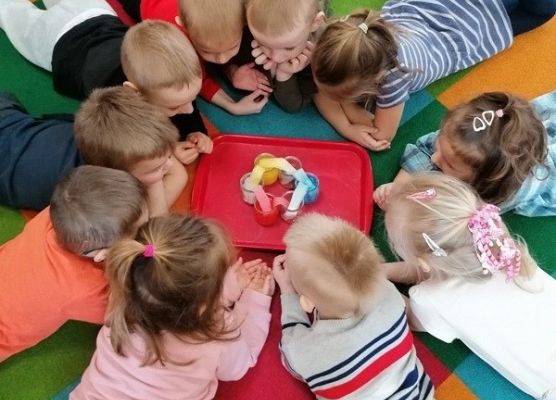 Grafika 4: WESOŁE LABORATORIA