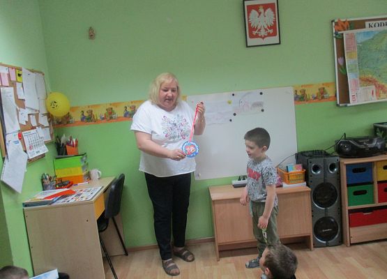 Antoś otrzymuje medal