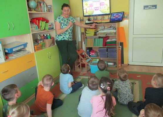 Grafika 44: Zajęcia w przedszkolu SKĄD SIĘ BIORĄ PRODUKTY EKOLOGICZNE