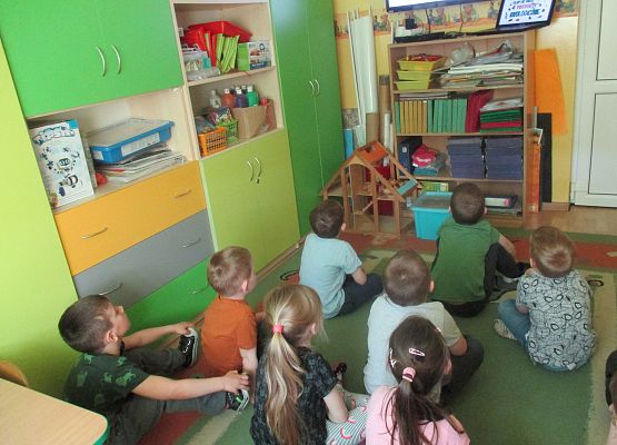 Grafika 46: Zajęcia w przedszkolu SKĄD SIĘ BIORĄ PRODUKTY EKOLOGICZNE