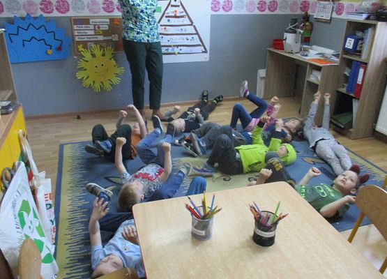 Grafika 42: Zajęcia w przedszkolu SKĄD SIĘ BIORĄ PRODUKTY EKOLOGICZNE