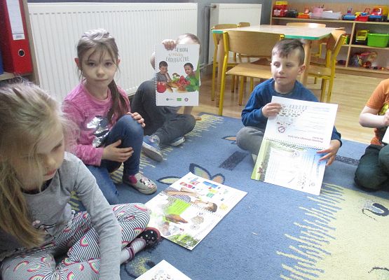 Grafika 55: Zajęcia w przedszkolu SKĄD SIĘ BIORĄ PRODUKTY EKOLOGICZNE