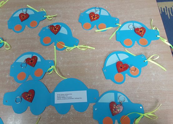 Laurki i breloczki dla Taty - prace młodszej grupy