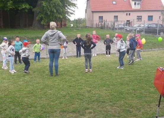 Grafika 9: DZIEŃ DZIECKA