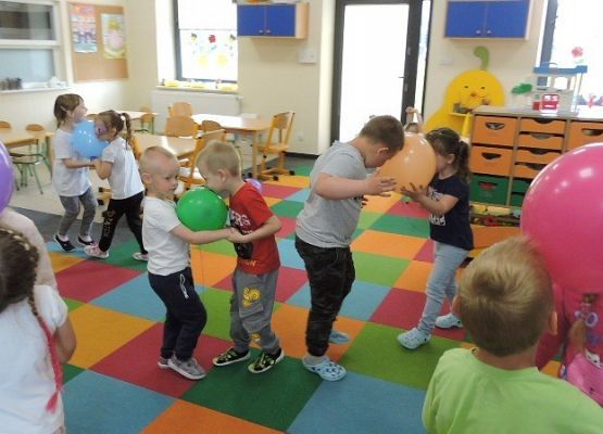 Grafika 14: DZIEŃ DZIECKA