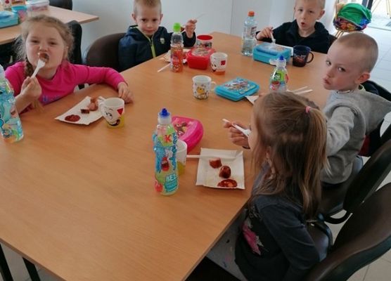 Grafika 24: DZIEŃ DZIECKA