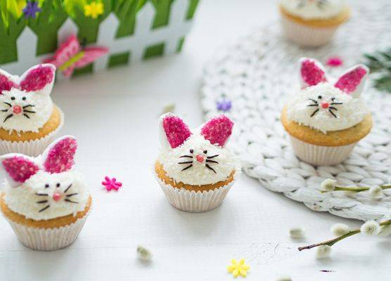 Grafika 1: NAUCZANIE ZDALNE - PIĄTEK O9.04.2021