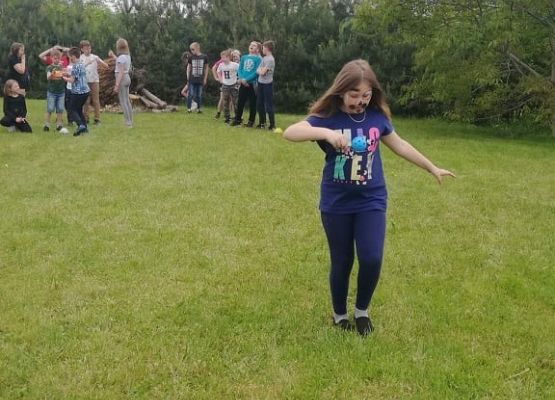 Grafika 38: Grillowe spotkanie uczniów klasy III wraz z Rodzicami