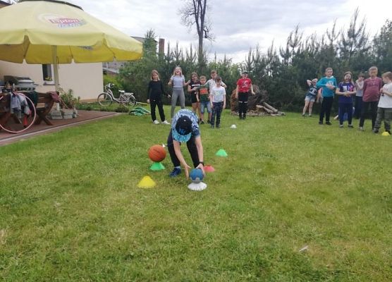 Grafika 27: Grillowe spotkanie uczniów klasy III wraz z Rodzicami