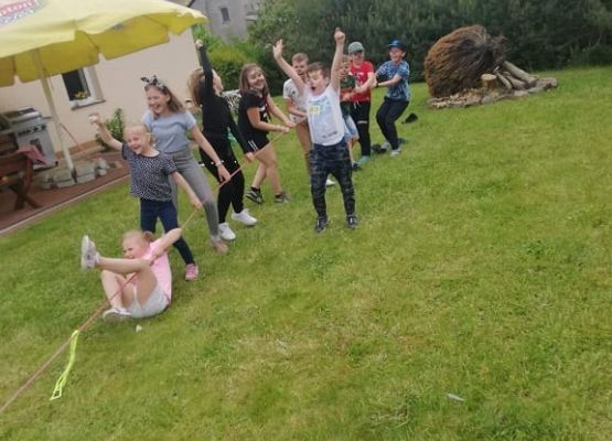 Grafika 20: Grillowe spotkanie uczniów klasy III wraz z Rodzicami