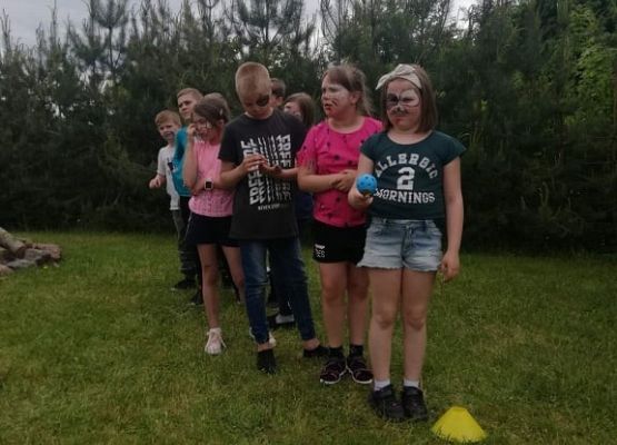 Grafika 33: Grillowe spotkanie uczniów klasy III wraz z Rodzicami