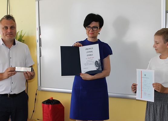 Wręczanie świadectw w klasie piątej