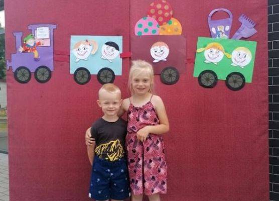 Grafika 2: Zakończenie  roku szkolnego