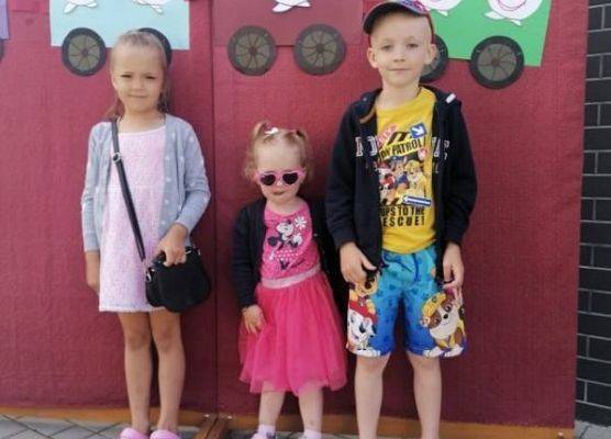 Grafika 8: Zakończenie  roku szkolnego