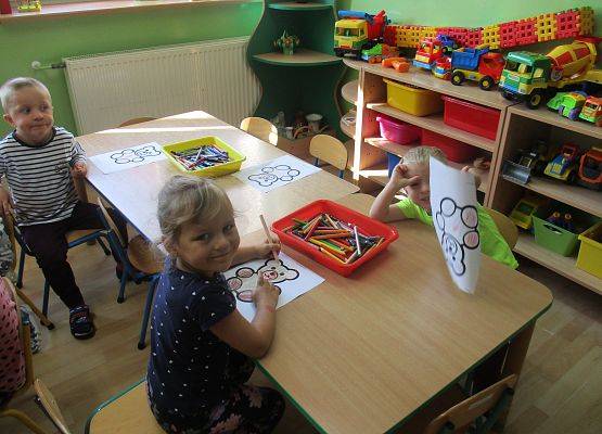 Średniaki i Maluchy przy pracy