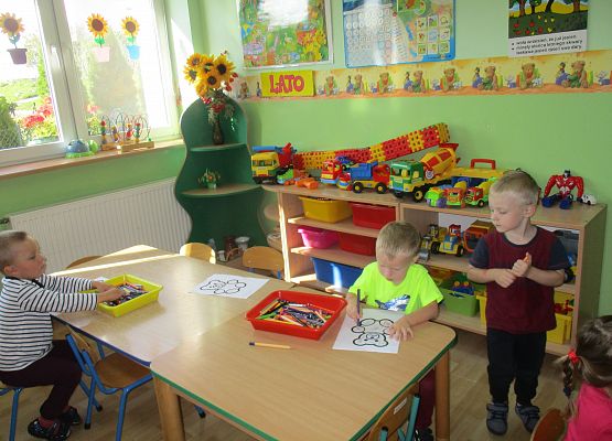 Średniaki i Maluchy przy pracy