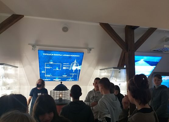 Zwiedzanie Muzeum Słowińskiego Parku Narodowego w Czołpinie przez klasy ósme.