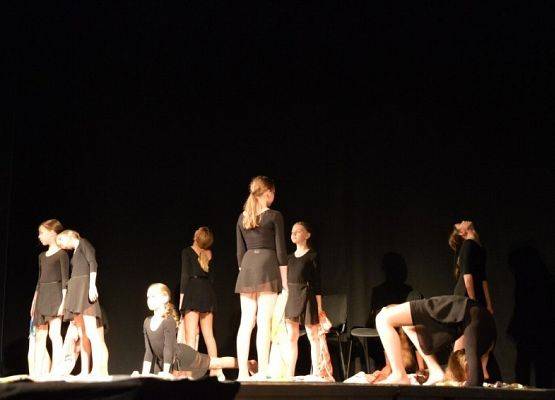 Spektakl ,,Bez tytułu"