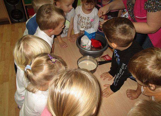 Grupa młodsza - pieczemy bułeczki