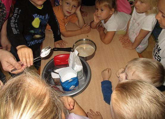 Grupa młodsza - pieczemy bułeczki