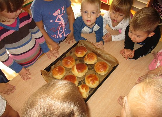 Grupa młodsza - pieczemy bułeczki