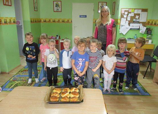 Grupa młodsza - pieczemy bułeczki
