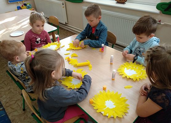 Grafika 3: SŁONECZNIKI