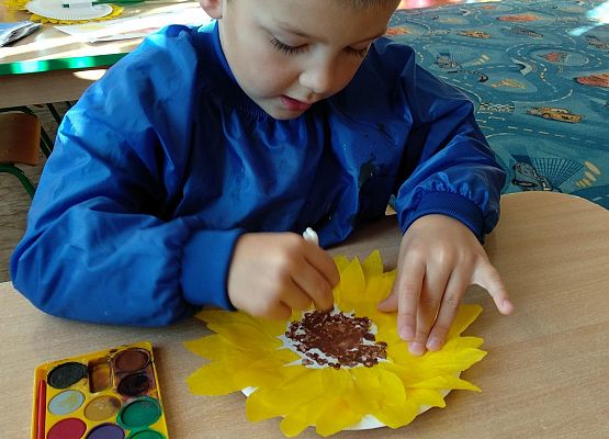 Grafika 8: SŁONECZNIKI