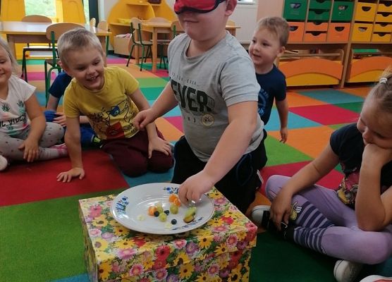 Grafika 22: Dary jesieni