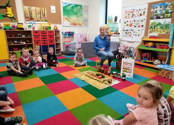 Grafika 45: Dary jesieni