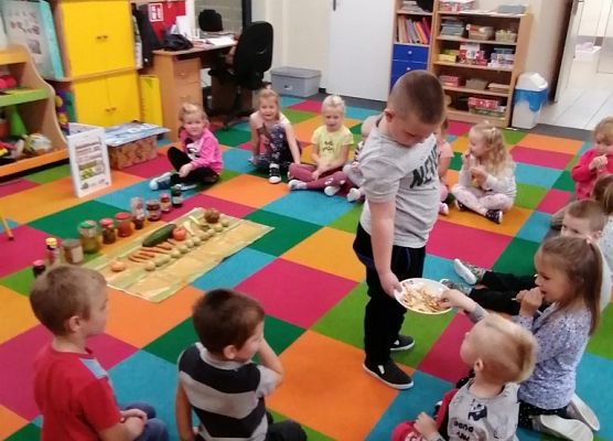 Grafika 47: Dary jesieni