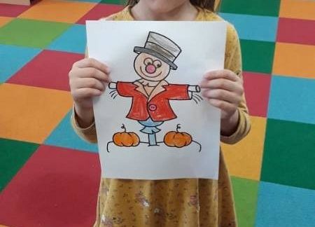 Grafika 4: SPOTKANIA  Z  KSIĄŻKĄ