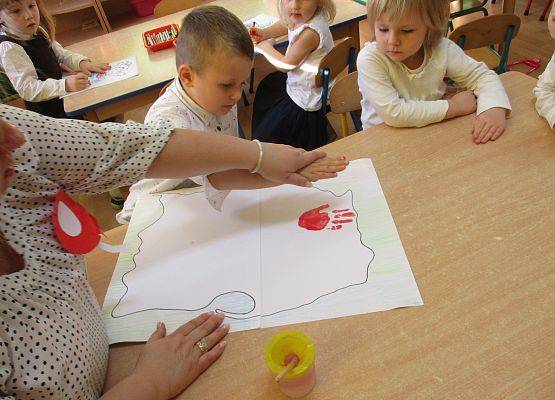 Młodsza grupa przy pracy