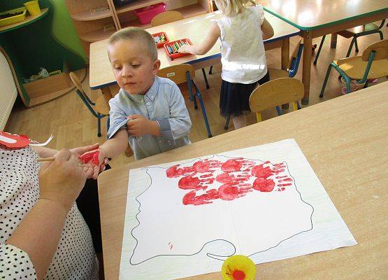 Młodsza grupa przy pracy