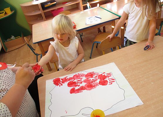 Młodsza grupa przy pracy